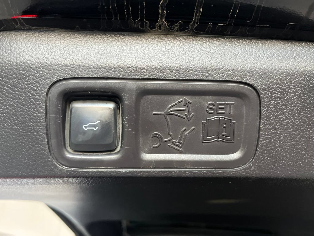 Used 2019 Ford Expedition Limited AWD/4WD image 13