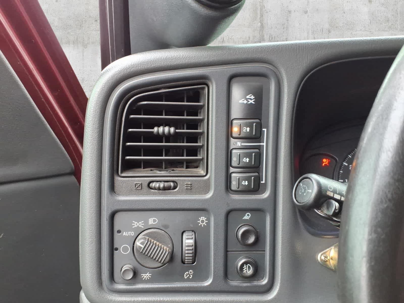 Used 2003 Chevrolet Silverado 3500 LS AWD/4WD image 19