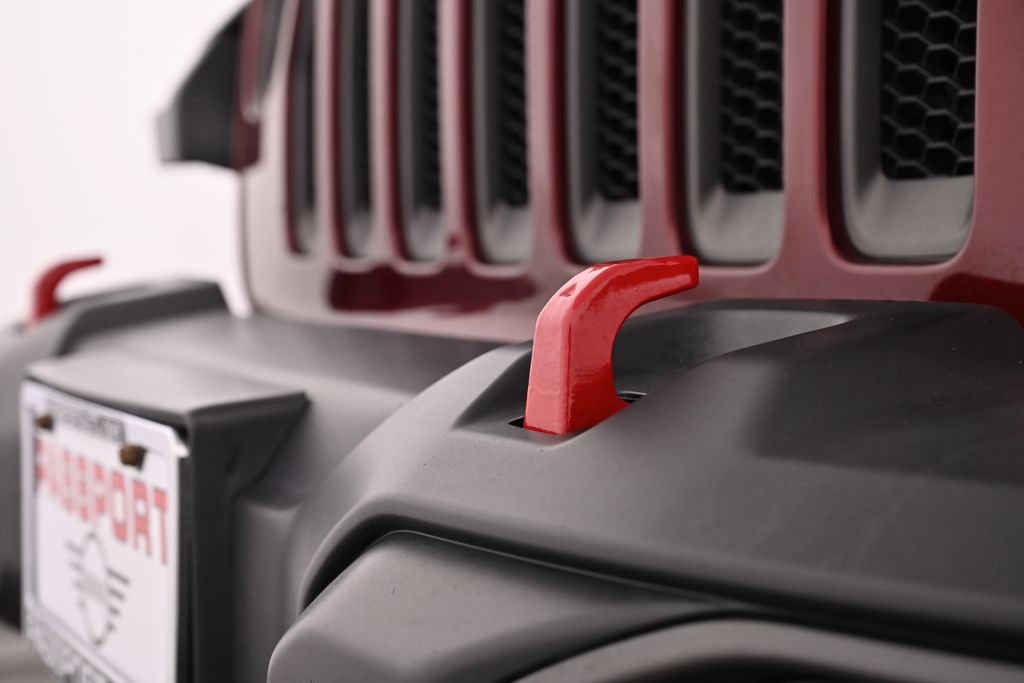 Used 2021 Jeep Wrangler Unlimited Rubicon w/ Cold Weather Group AWD/4WD image 11