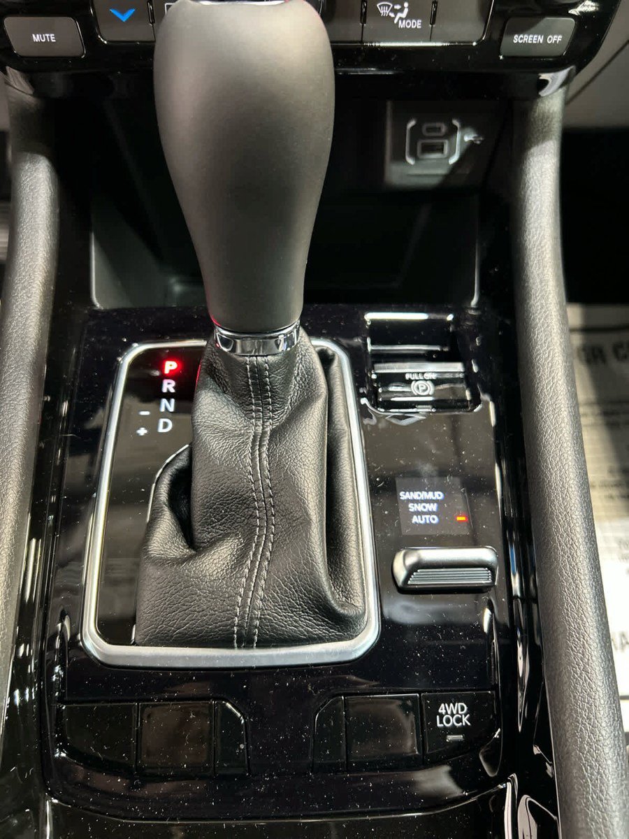 New 2026 Jeep Compass Latitude AWD/4WD image 19