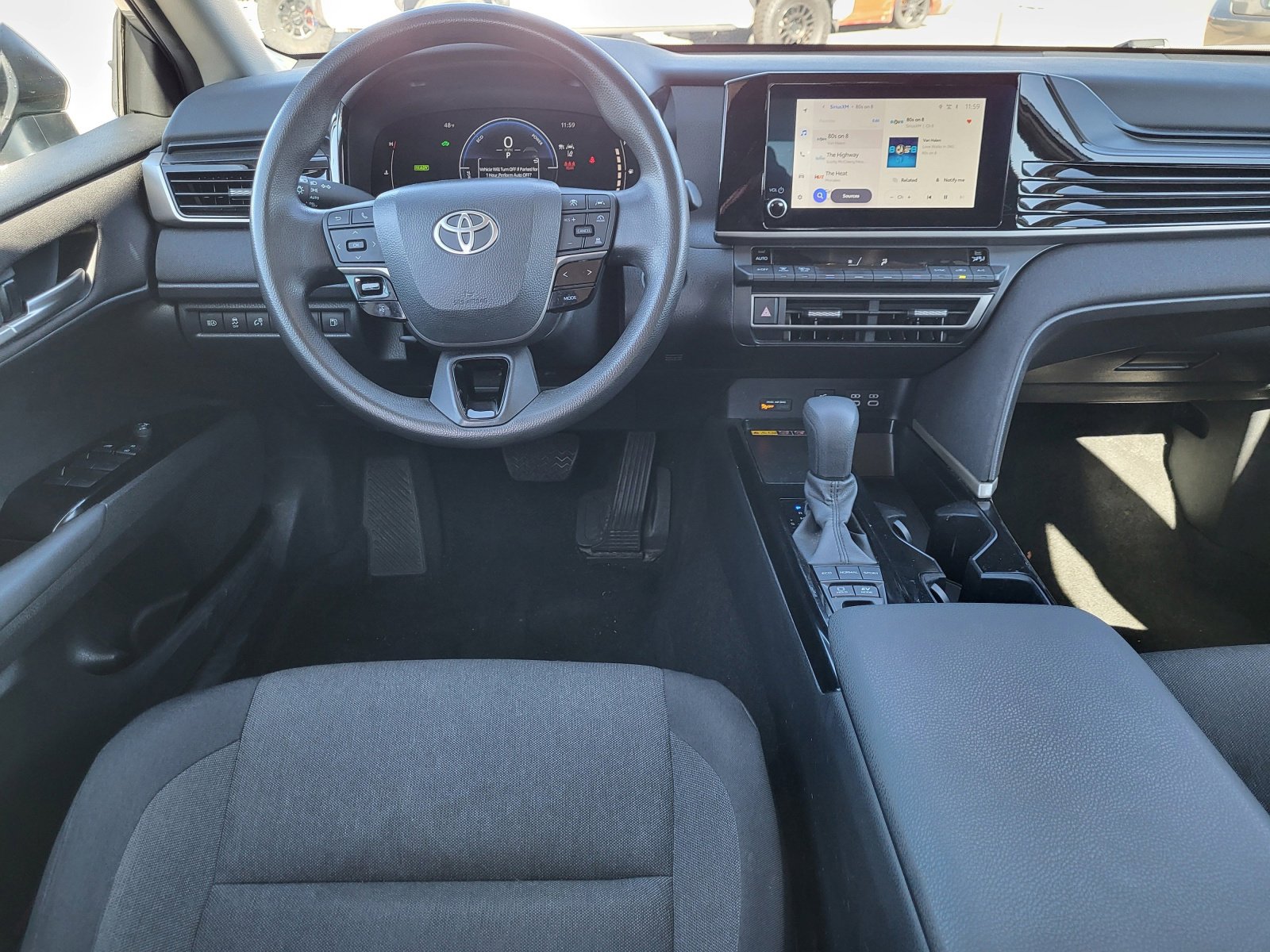Used 2025 Toyota Camry LE image 18