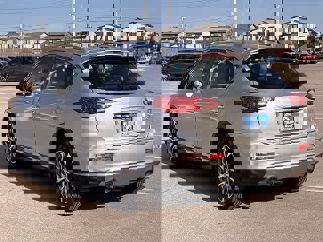 Used 2017 INFINITI QX50 2WD w/ Deluxe Touring Package image 4