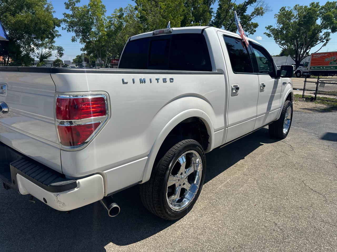 Used 2011 Ford F150 Lariat Limited AWD/4WD image 8