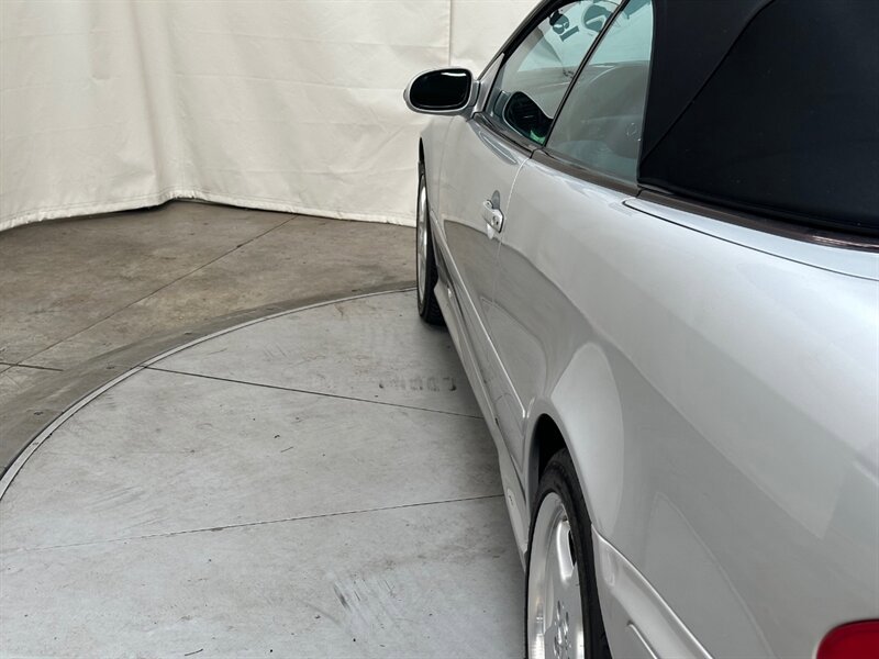 Used 2002 Mercedes-Benz CLK 430 Cabriolet image 10