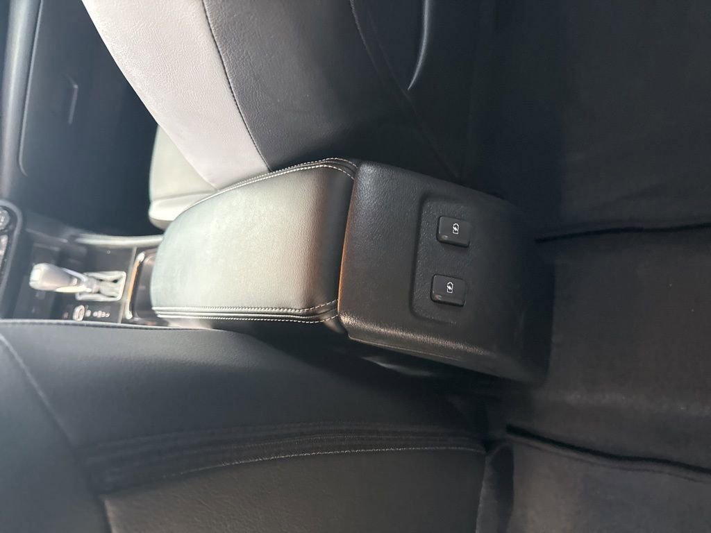 Used 2022 Nissan Kicks SR w/ Premium Package image 57