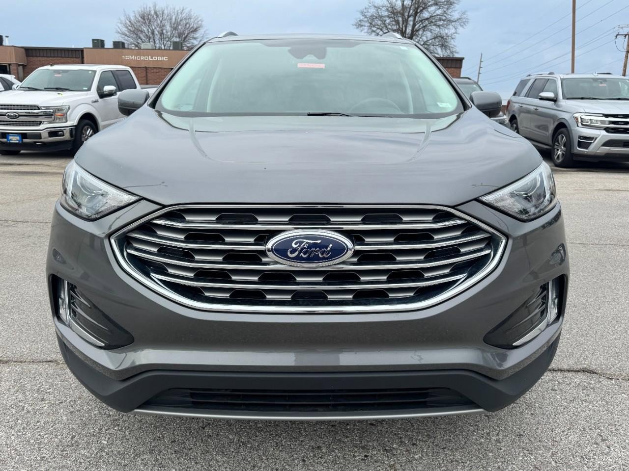 Used 2022 Ford Edge SEL w/ Convenience Package AWD/4WD image 9