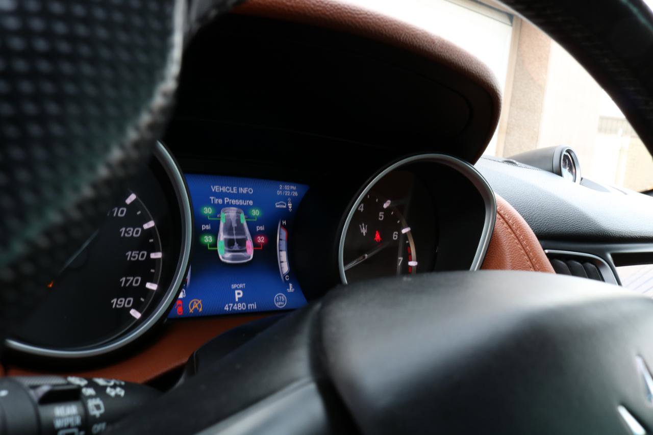 Used 2020 Maserati Levante image 32