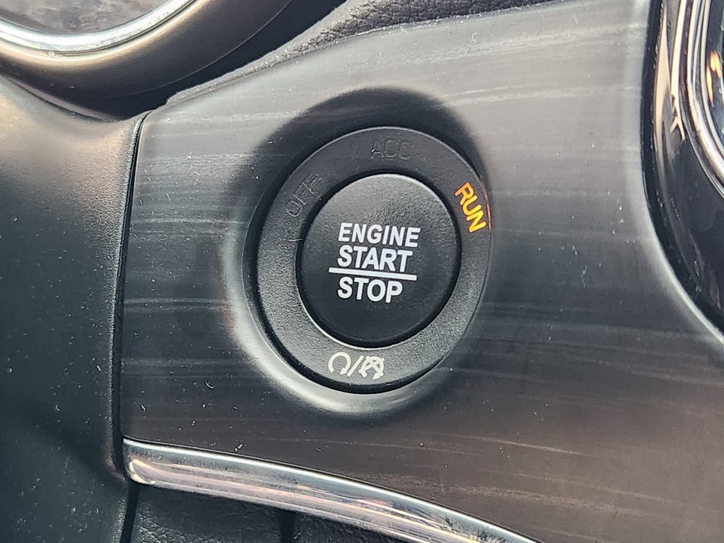 Used 2020 Jeep Grand Cherokee Limited RWD image 20