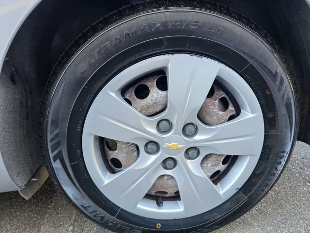 Used 2018 Chevrolet Cruze LS image 9