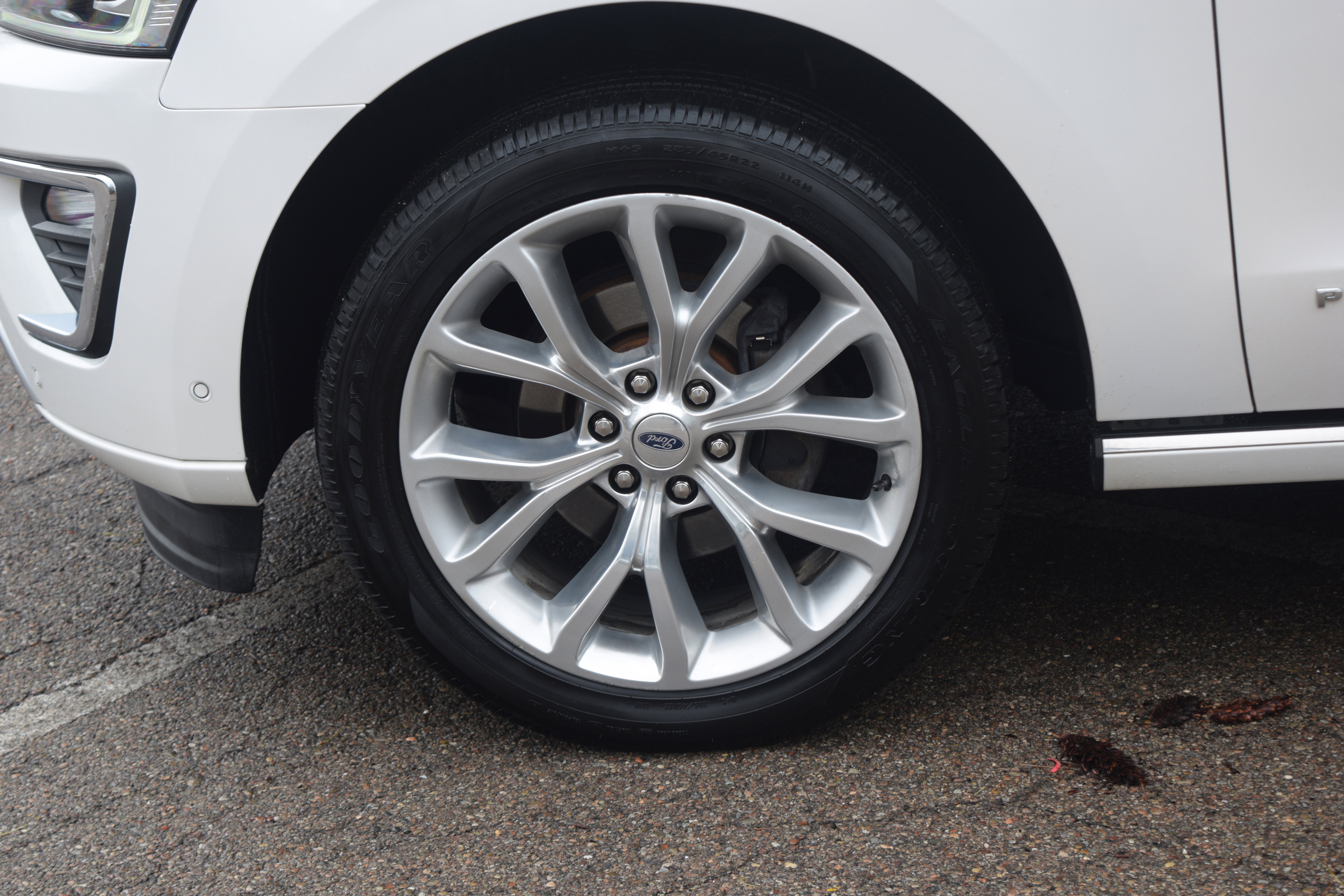 Used 2019 Ford Expedition Platinum image 28
