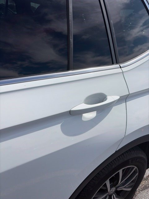 Used 2019 Volkswagen Tiguan SE w/ Panoramic Sunroof Package FWD image 17