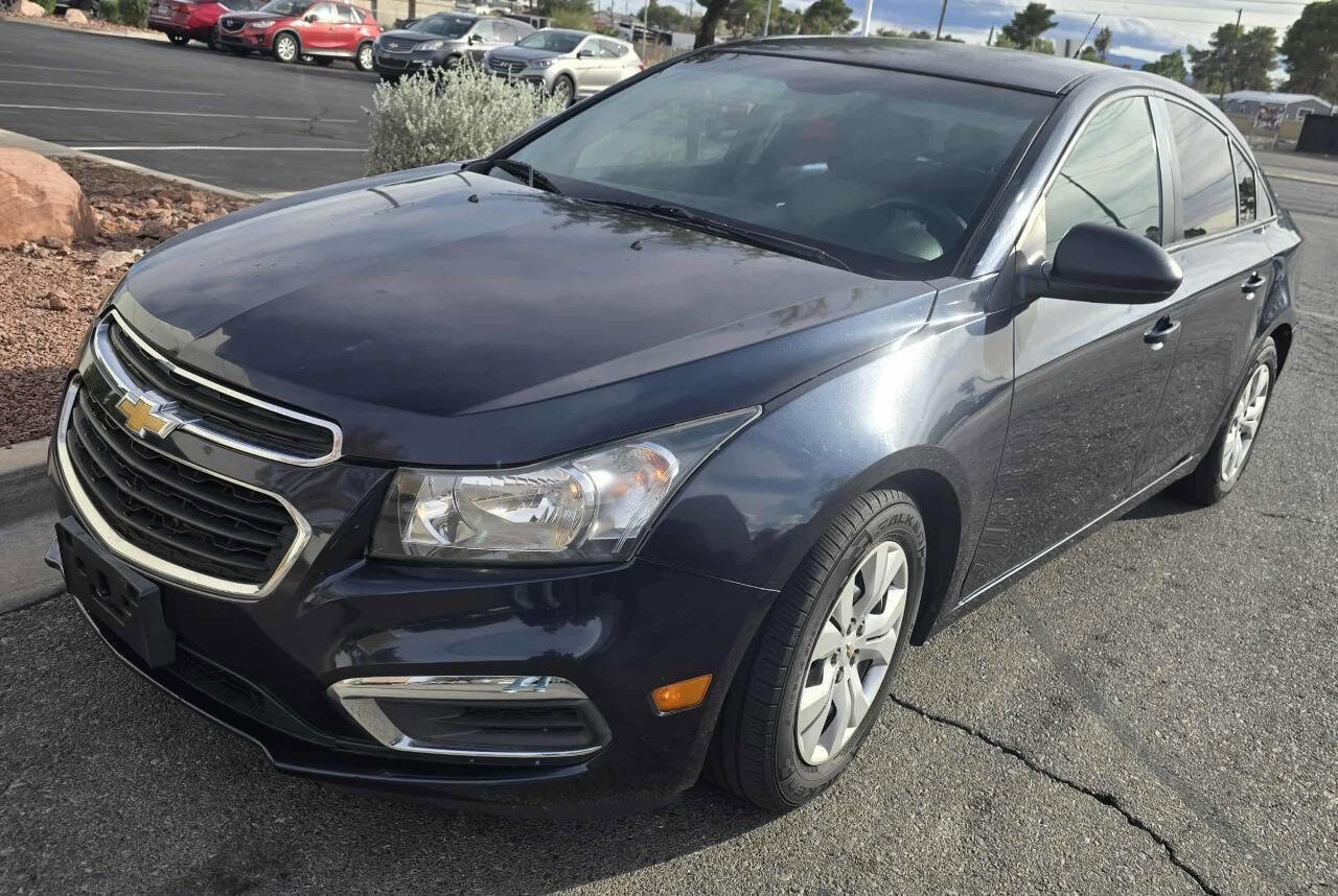 Used 2015 Chevrolet Cruze LS image 3
