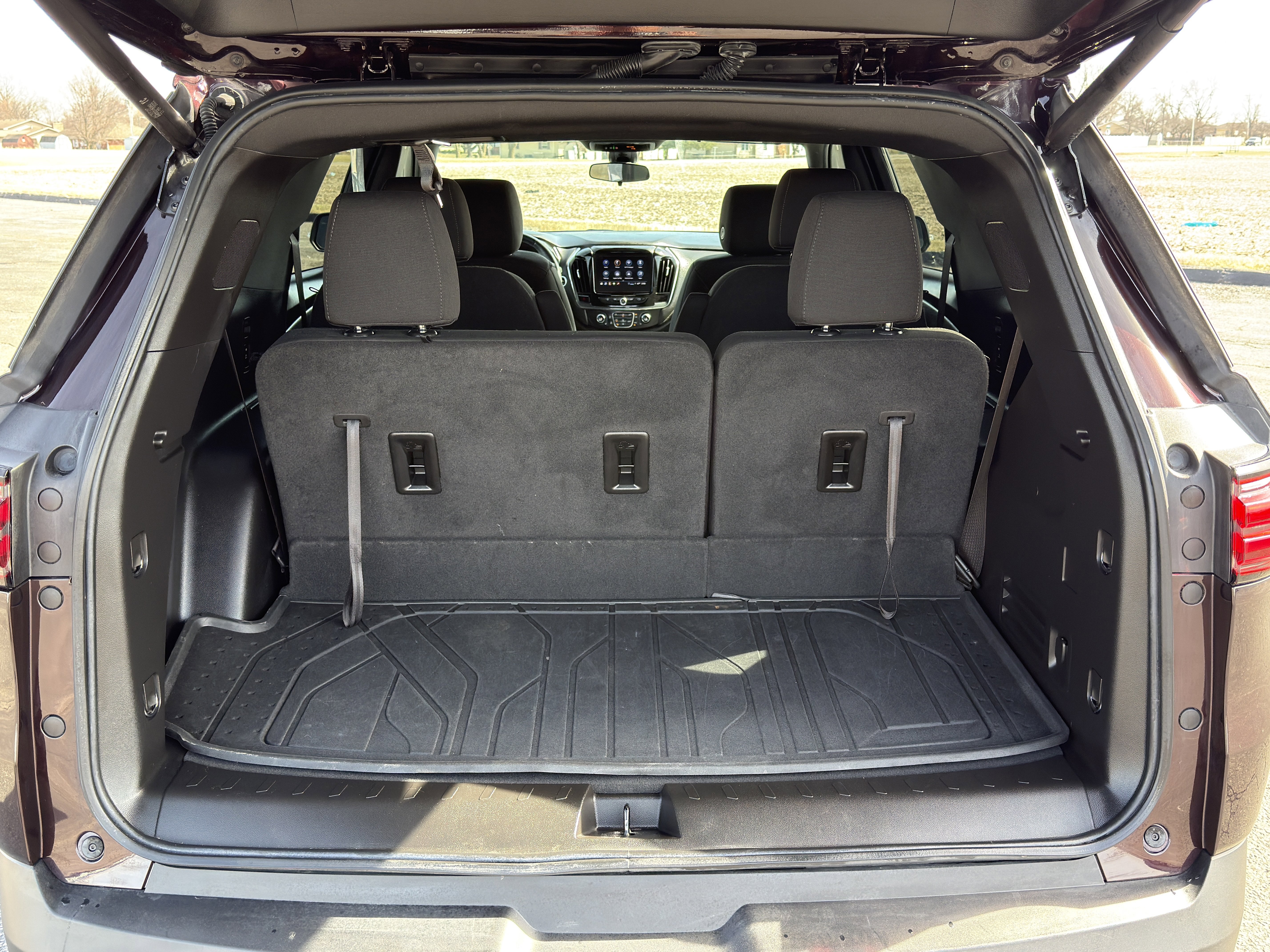 Used 2023 Chevrolet Traverse LT image 16