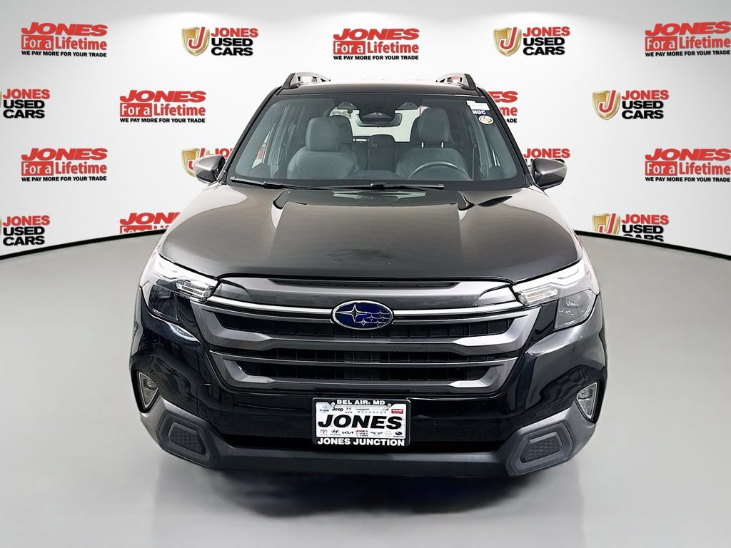 Certified 2025 Subaru Forester Premium AWD/4WD image 12