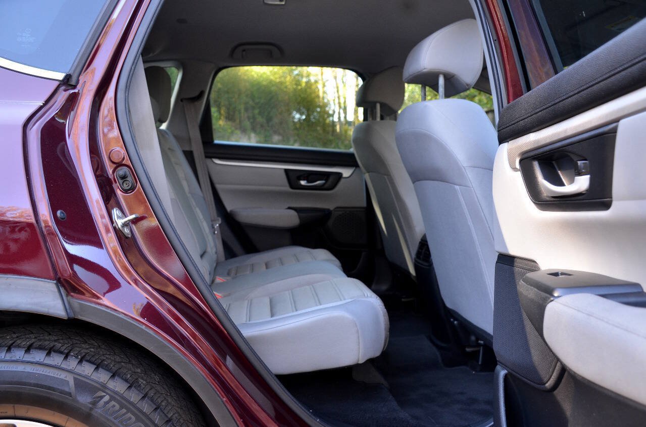 Used 2018 Honda CR-V LX image 11