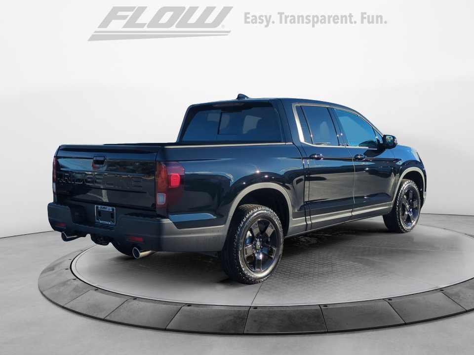 New 2026 Honda Ridgeline Black Edition image 4