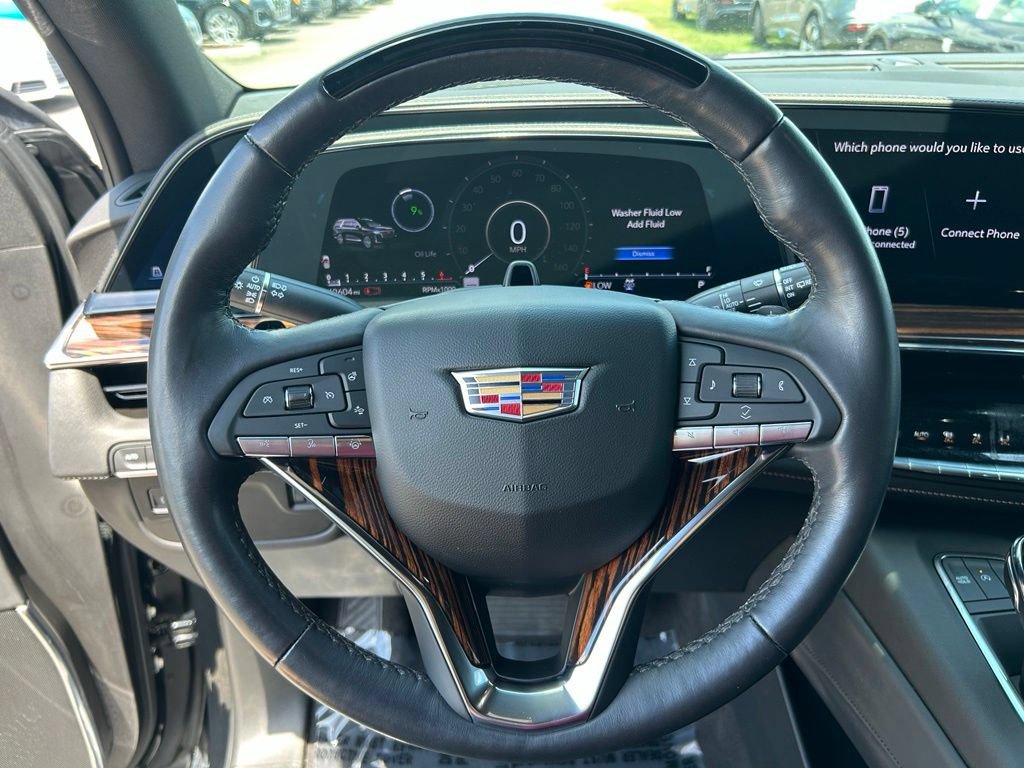 Used 2023 Cadillac Escalade Premium Luxury w/ LPO, Illumination Package AWD/4WD image 22