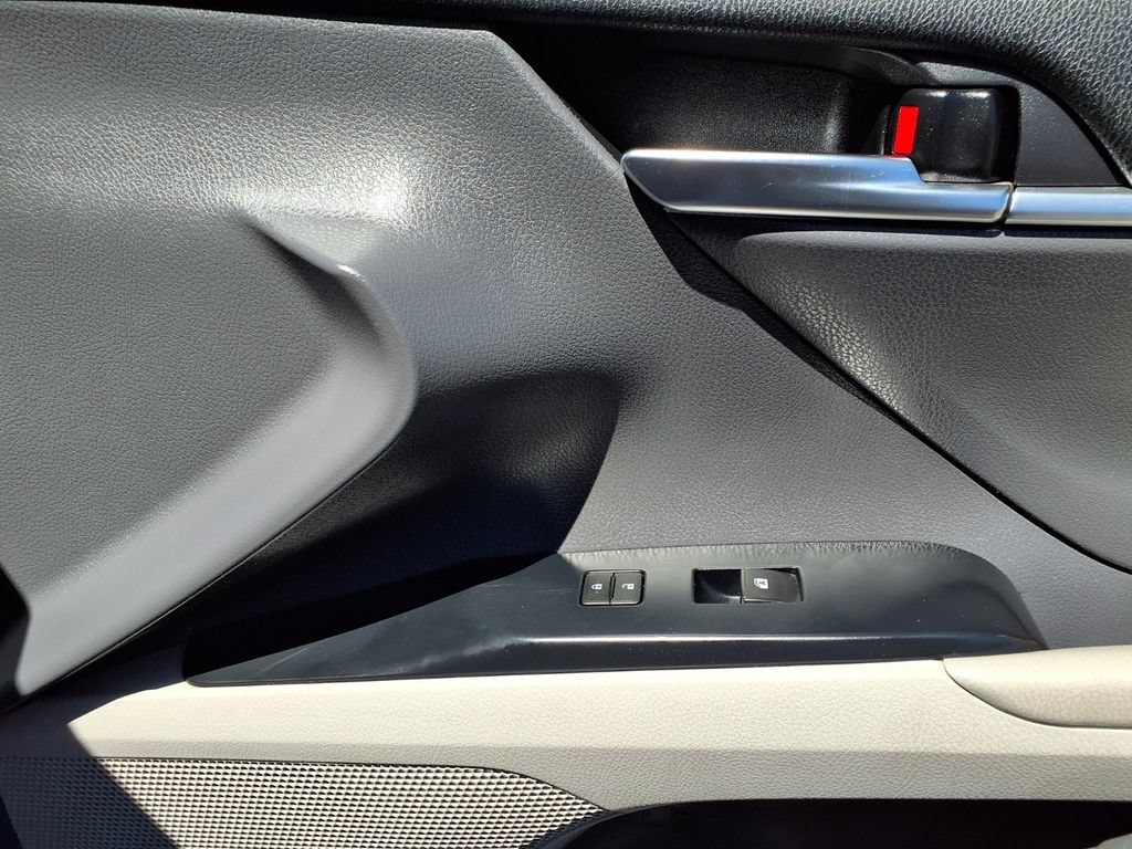 Certified 2018 Toyota Camry SE w/ Convenience Package FWD image 38