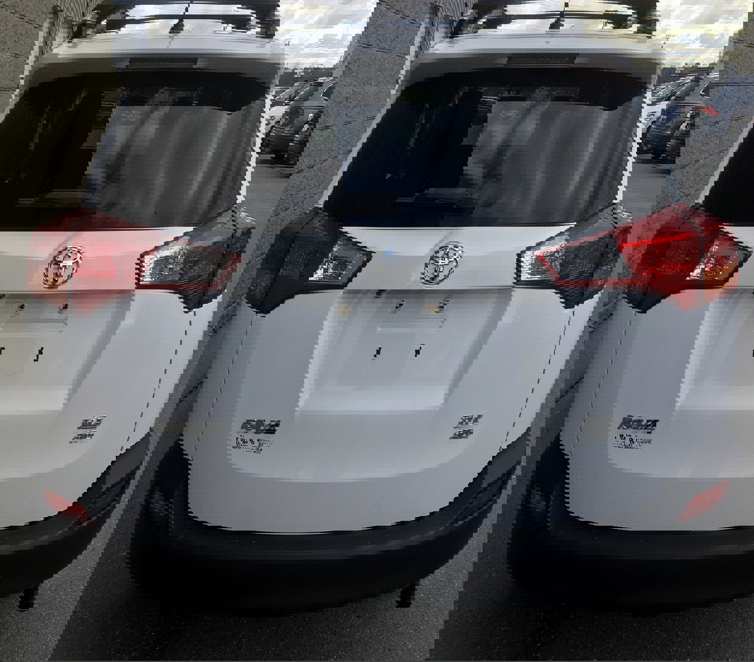 Used 2015 Toyota RAV4 XLE image 4