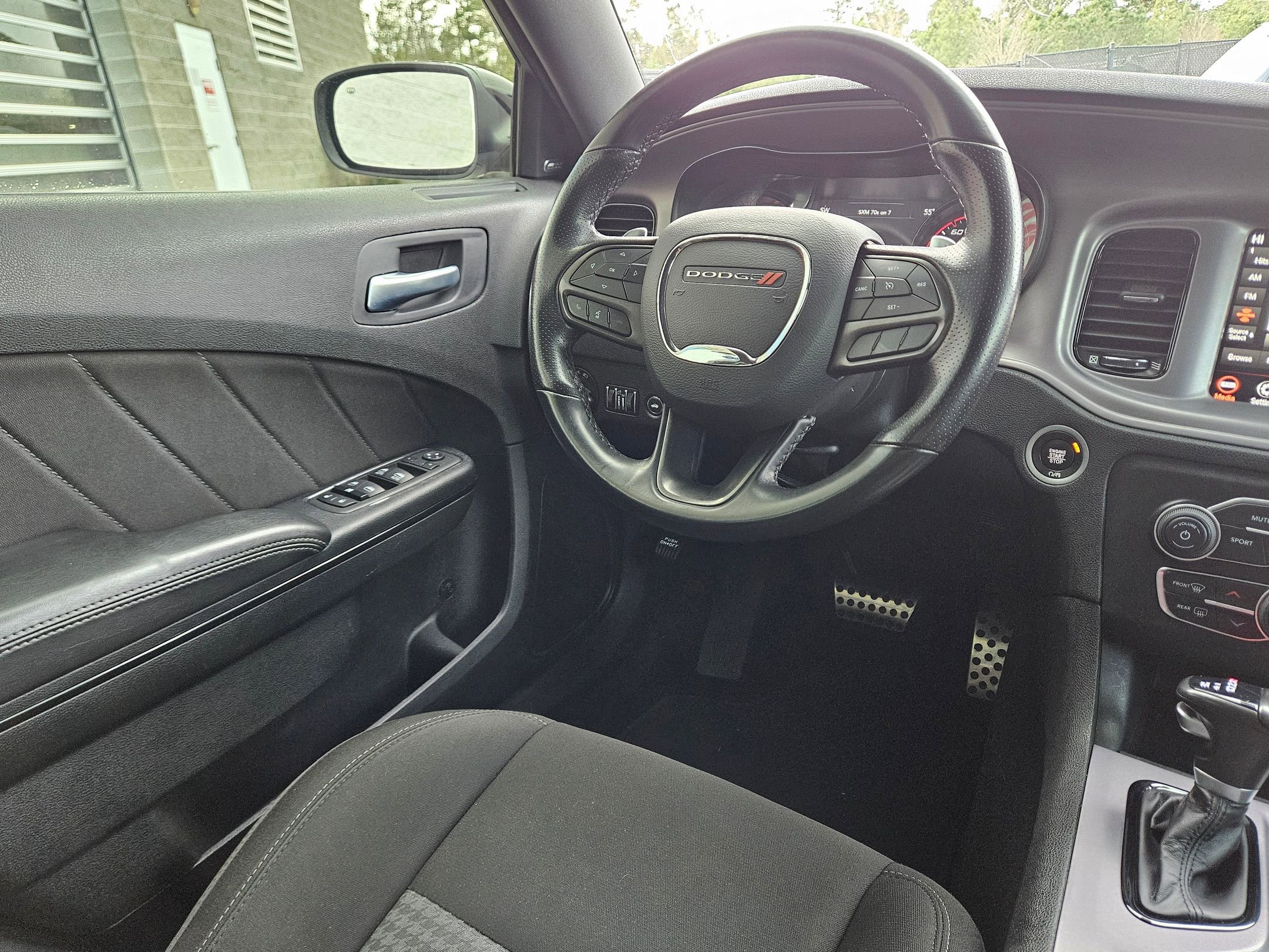 Used 2023 Dodge Charger R/T w/ Blacktop Package image 9