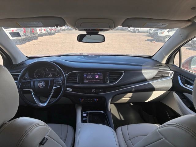 Used 2023 Buick Enclave Essence image 5