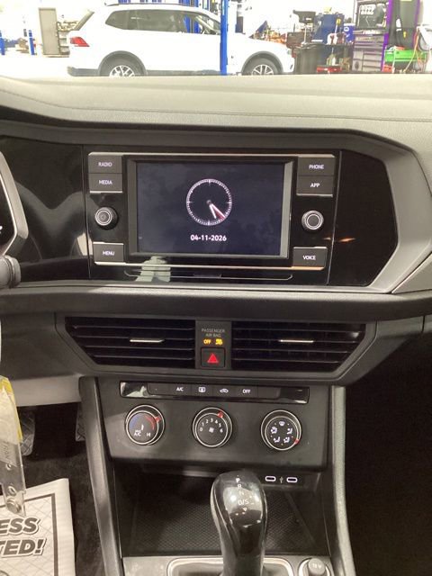 Certified 2023 Volkswagen Jetta S FWD image 9