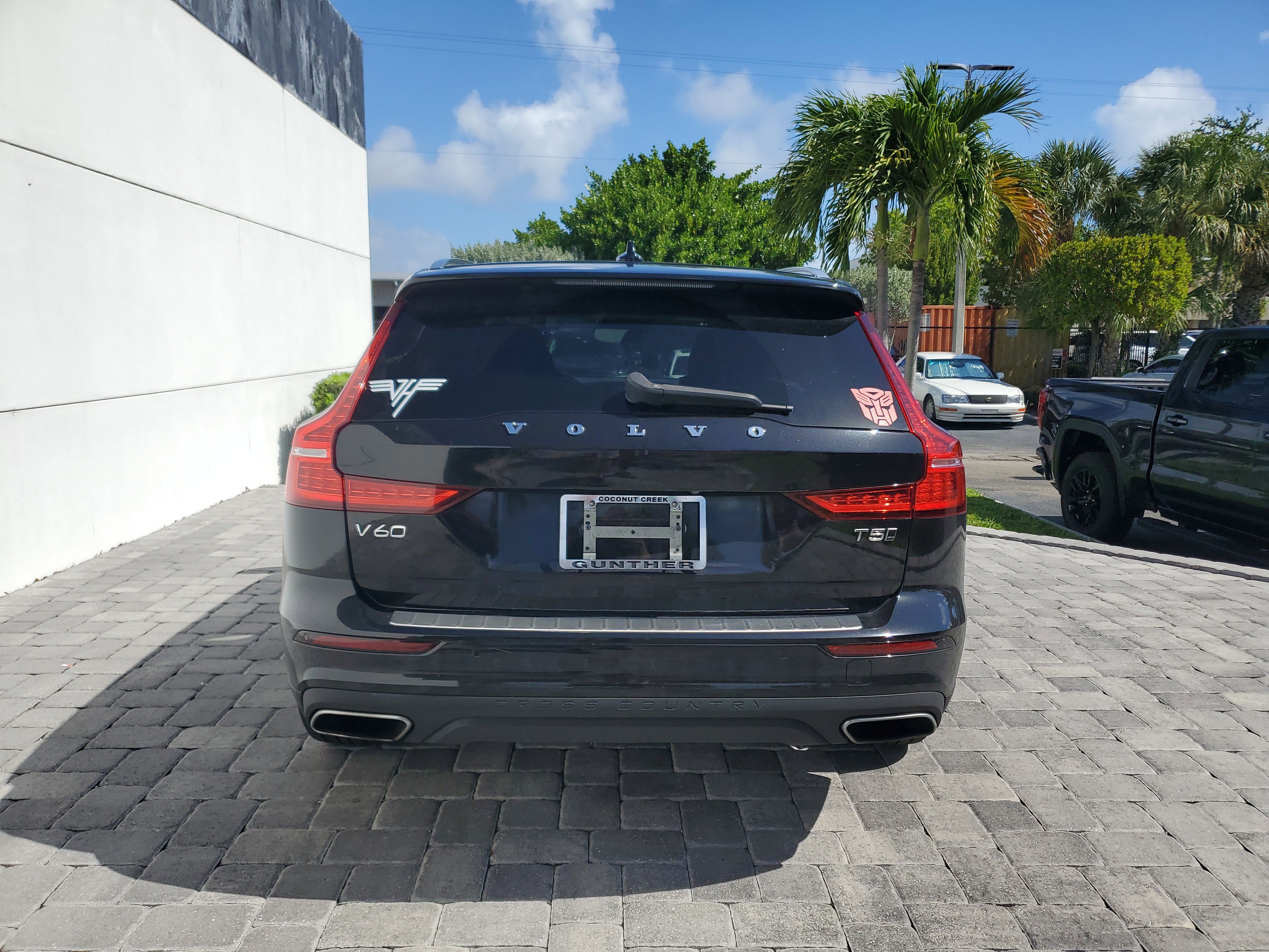 Used 2021 Volvo V60 T5 Cross Country w/ Climate Package image 5