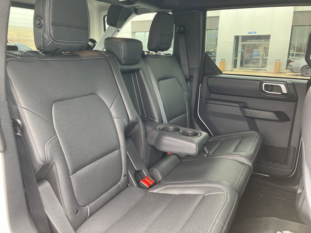 Used 2025 Ford Bronco Badlands AWD/4WD image 37