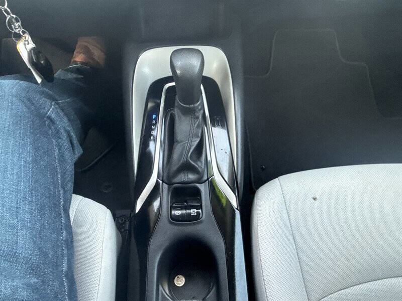 Used 2020 Toyota Corolla L image 31