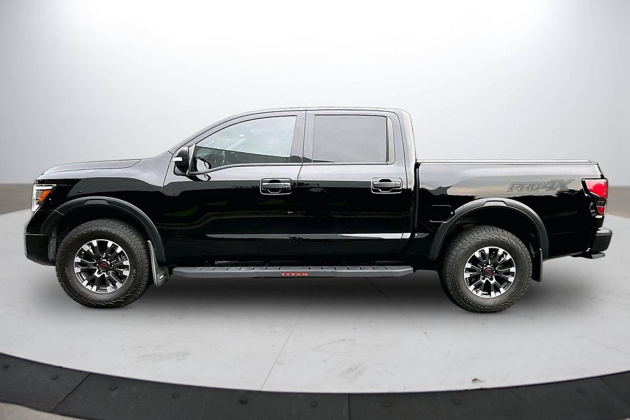 Used 2023 Nissan Titan PRO-4X w/ Pro-4x Convenience Package AWD/4WD image 5
