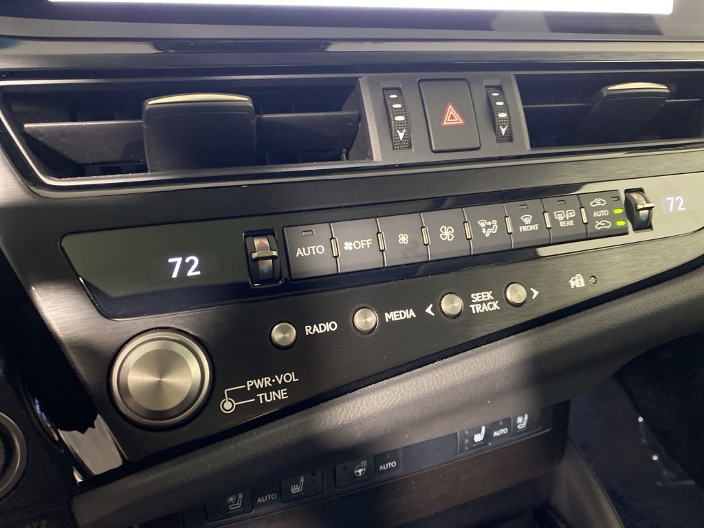 Certified 2023 Lexus ES 300h w/ Premium Package image 21