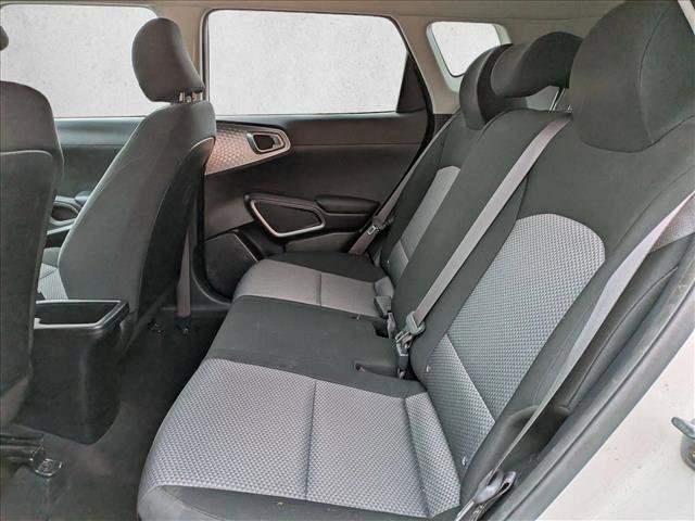 Used 2021 Kia Soul LX image 18