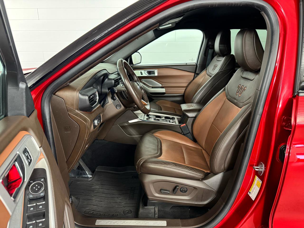 Used 2021 Ford Explorer King Ranch w/ Premium Technology Package AWD/4WD image 12