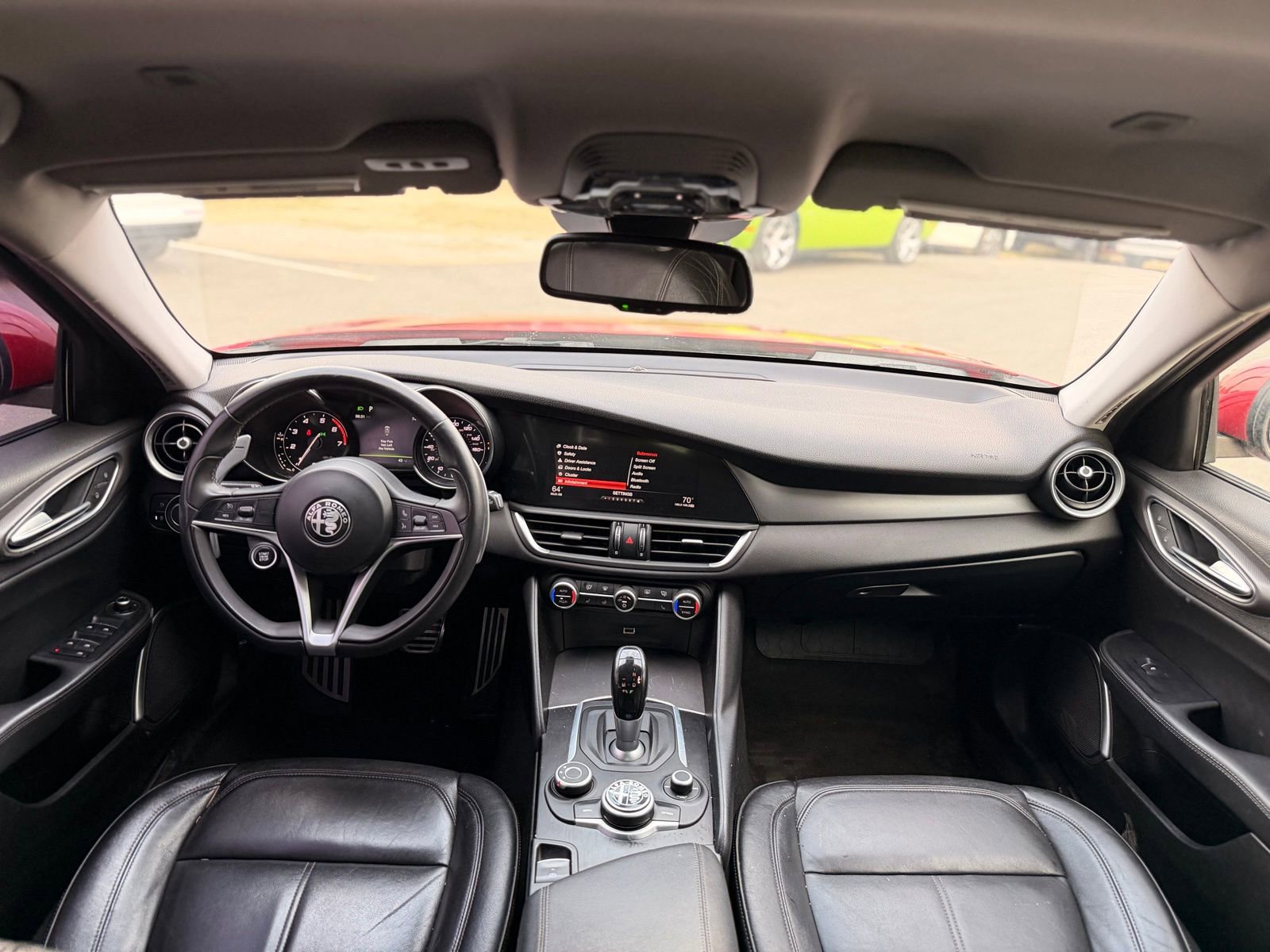 Used 2017 Alfa Romeo Giulia w/ Sport Appearance Package RWD image 21