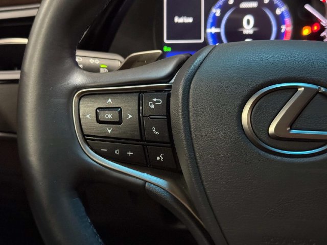 New 2024 Lexus ES 350 w/ Premium Package FWD image 17