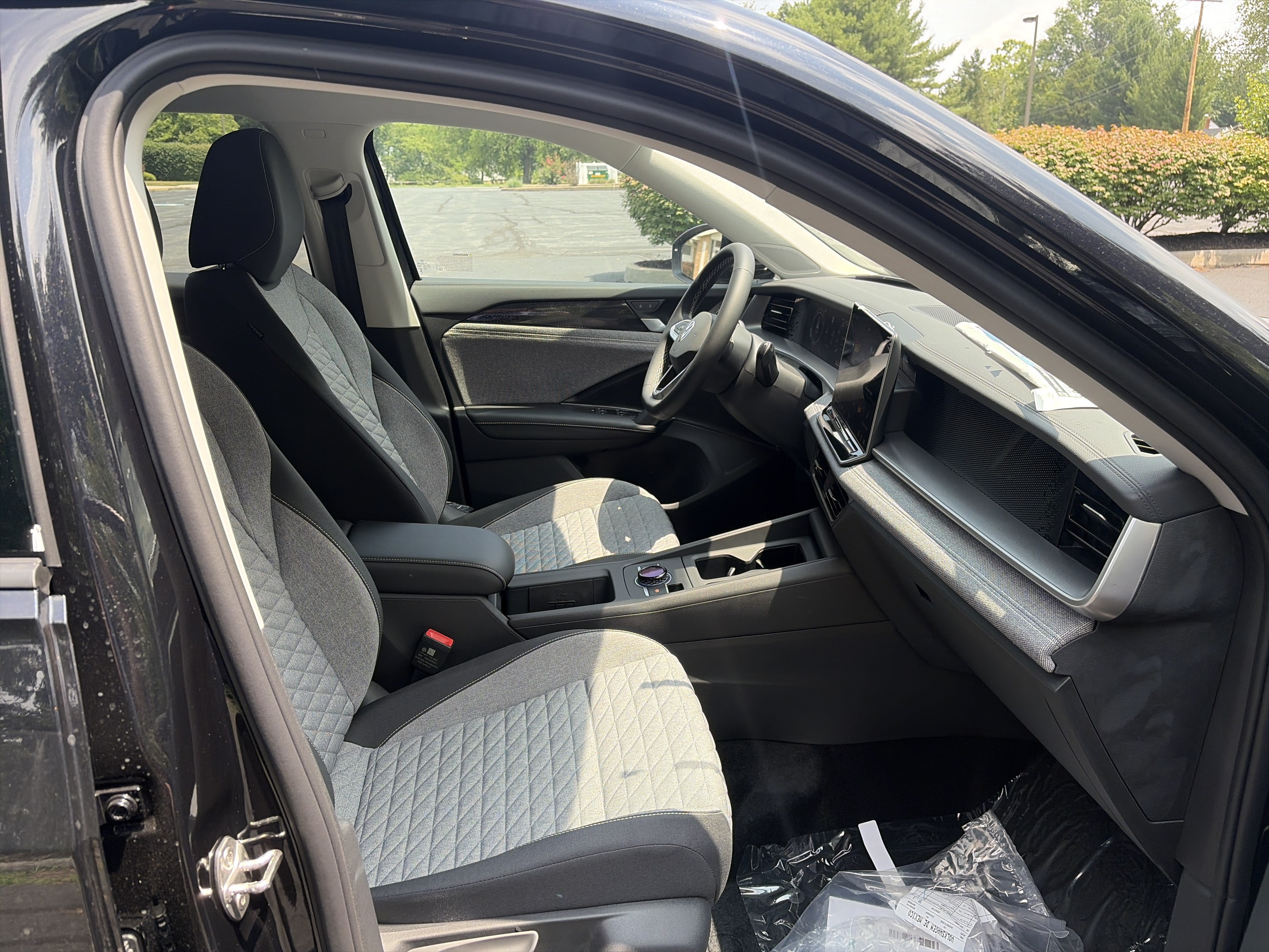New 2026 Volkswagen Tiguan S FWD image 16