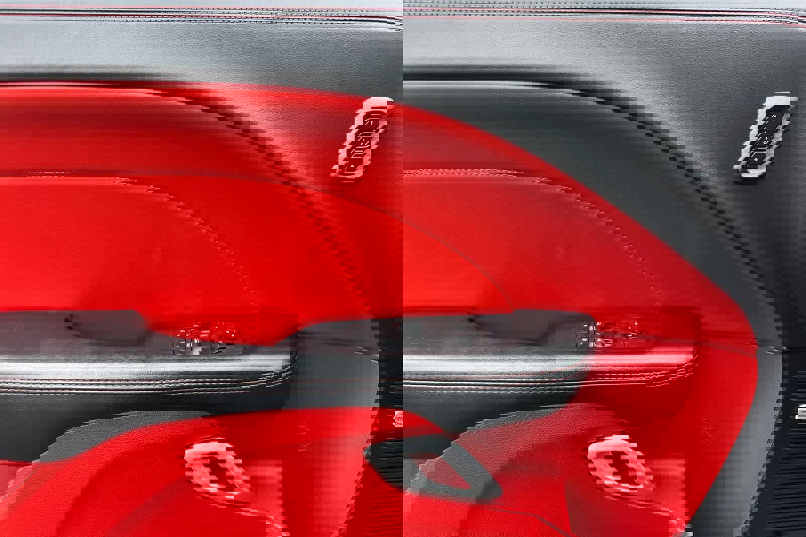 Used 2021 Dodge Challenger R/T w/ Plus Package image 12