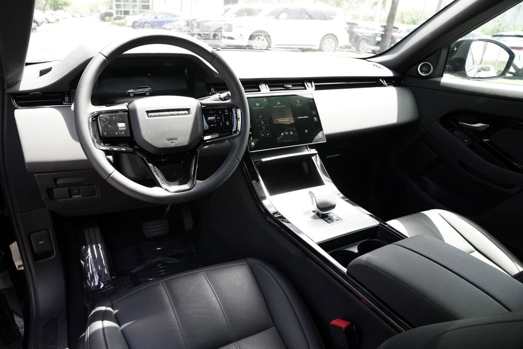 Used 2024 Land Rover Range Rover Evoque S AWD/4WD image 19
