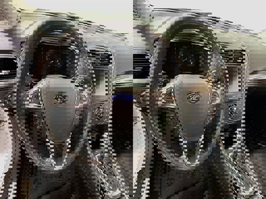 Used 2015 Ford Fusion Titanium image 5