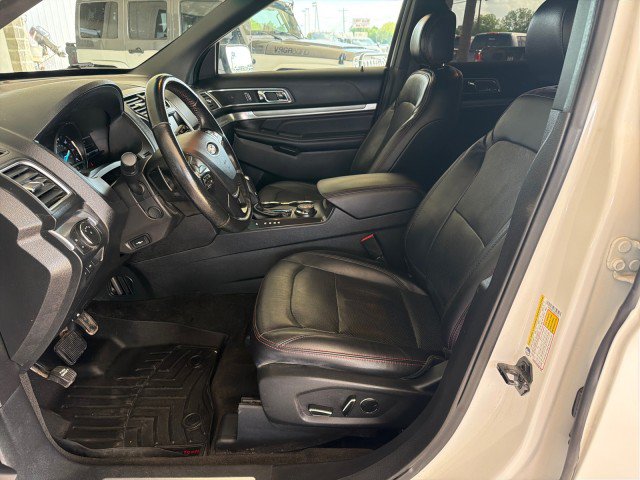 Used 2016 Ford Explorer Sport w/ Equipment Group 401A AWD/4WD image 13