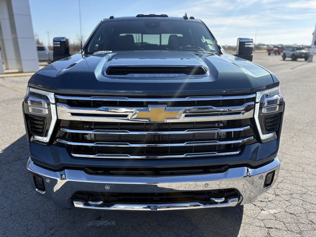 New 2026 Chevrolet Silverado 3500 LTZ w/ LTZ Convenience Package image 2