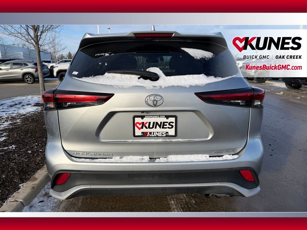 Used 2024 Toyota Highlander XSE image 5