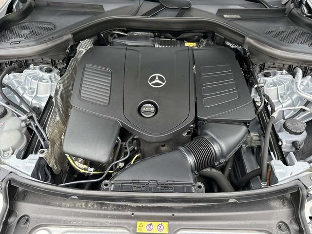 Certified 2025 Mercedes-Benz GLC 300 4MATIC image 10