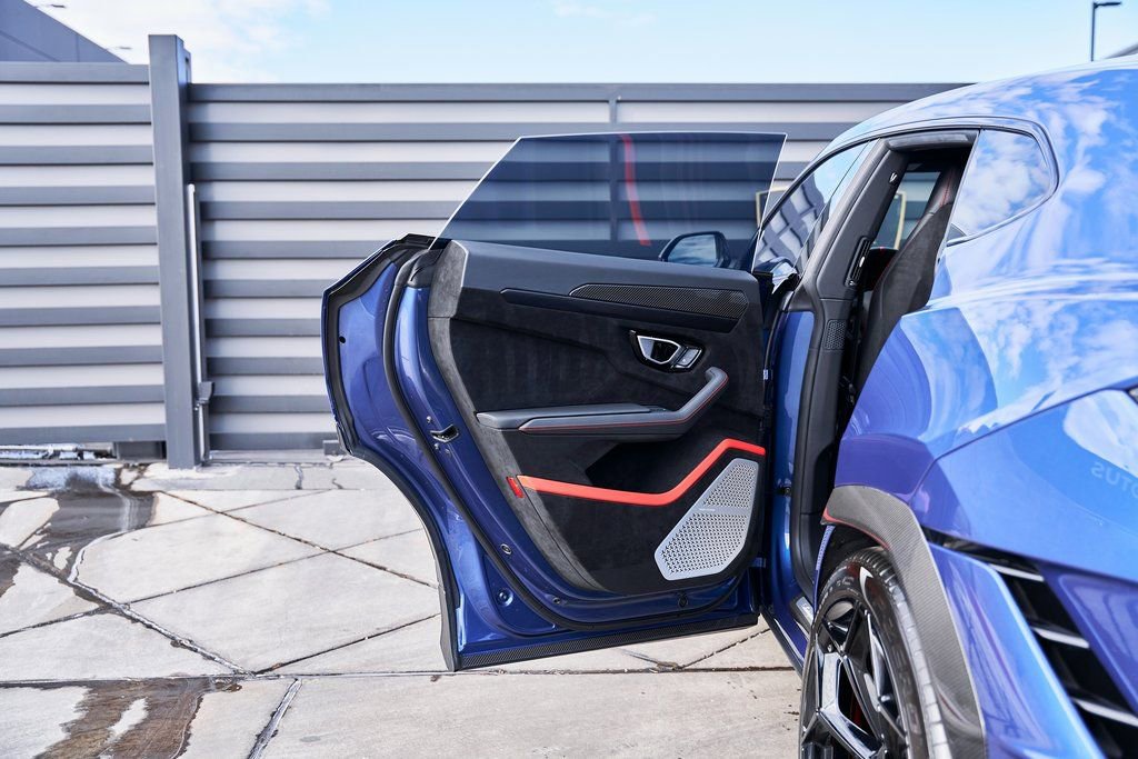 Used 2024 Lamborghini Urus Performante image 34