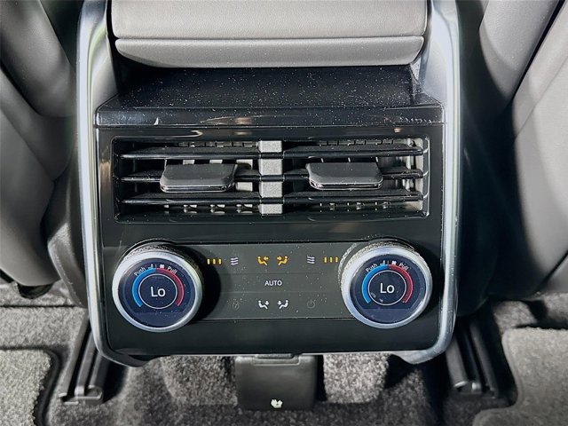 New 2026 Land Rover Range Rover Long Wheelbase SE AWD/4WD image 27