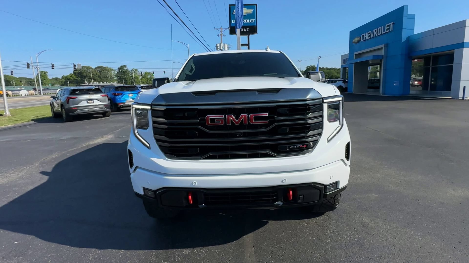 Used 2024 GMC Sierra 1500 AT4 w/ Technology Package AWD/4WD image 3
