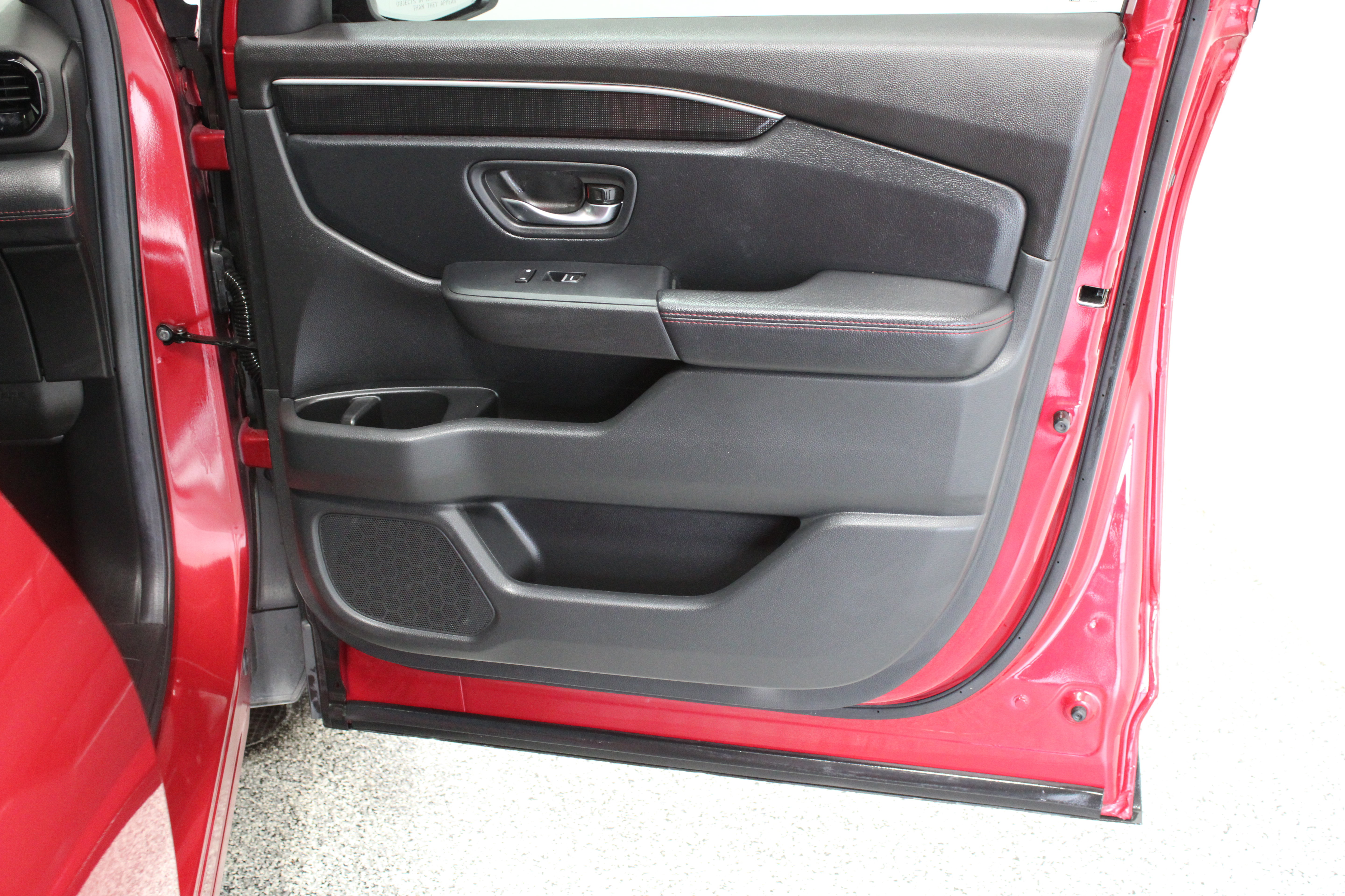 Used 2025 Honda Pilot Black Edition image 40