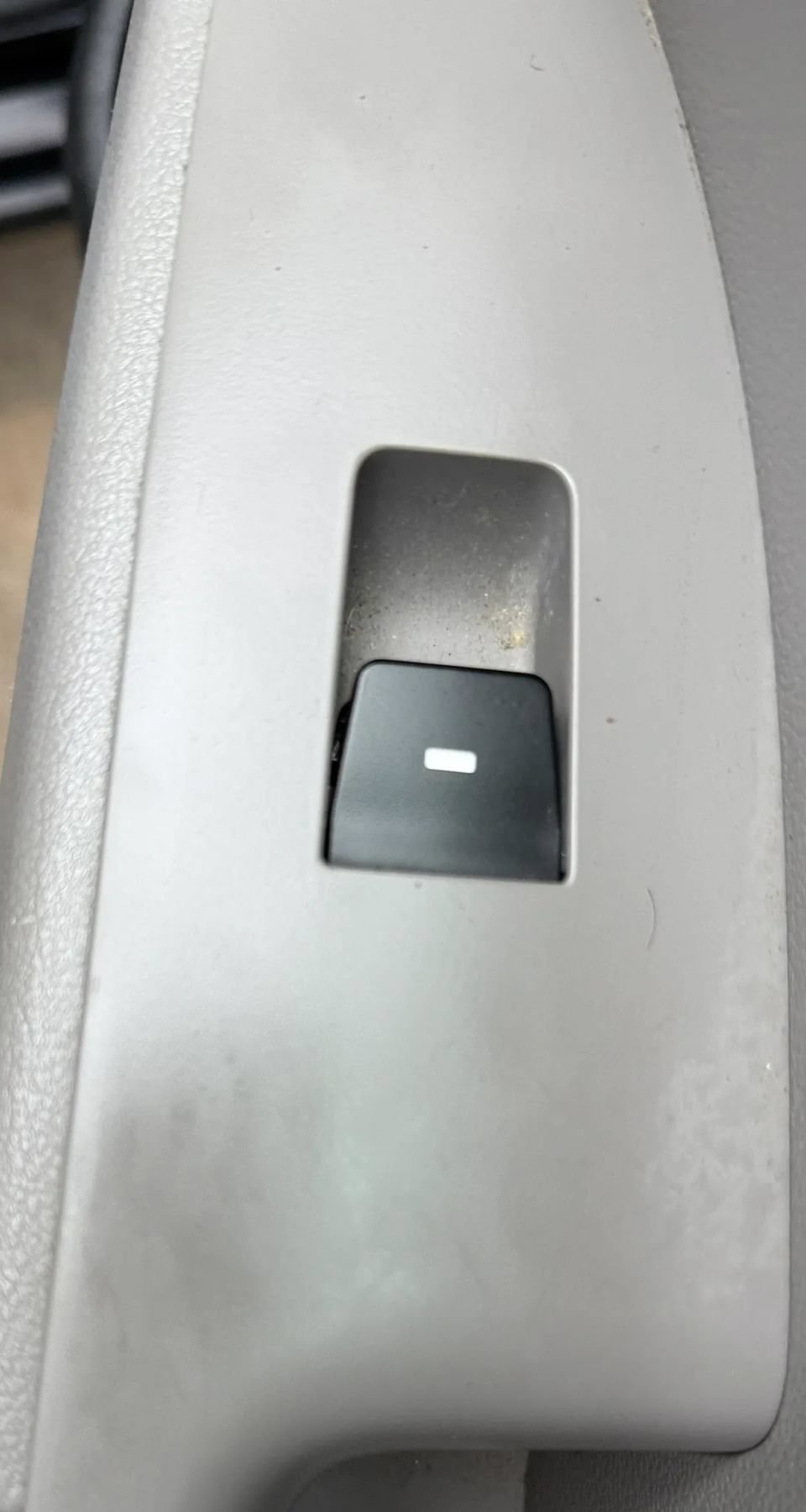 Used 2020 Hyundai Elantra SE FWD image 28