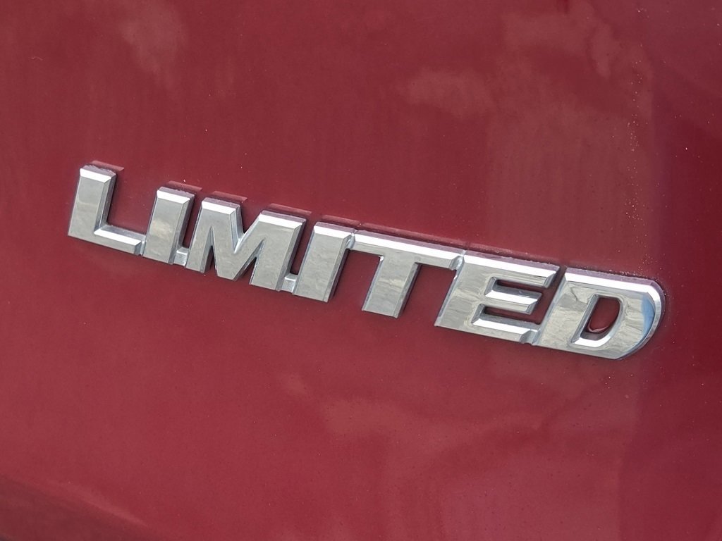 Used 2020 Toyota RAV4 Limited image 26