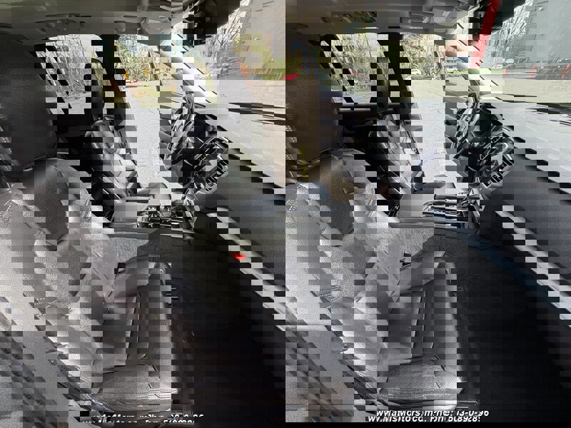 Used 2018 Volvo XC90 T6 Momentum w/ Convenience Package image 11